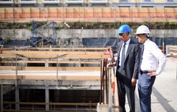 Il sindaco di milano in visita al cantiere del progetto giardini d ... Giardini d inverno milano